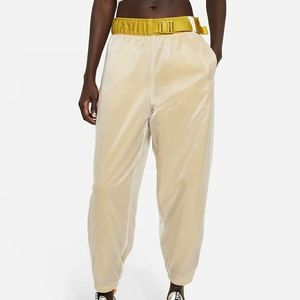 Nike XXL Sportswear Tech Pack - Dark Citron